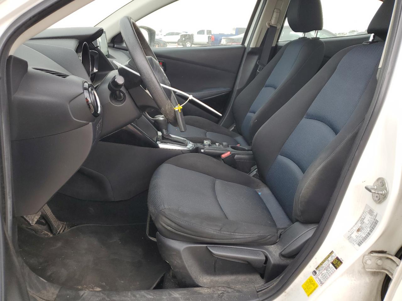 3MYDLBZV3GY138801 2016 Toyota Scion Ia