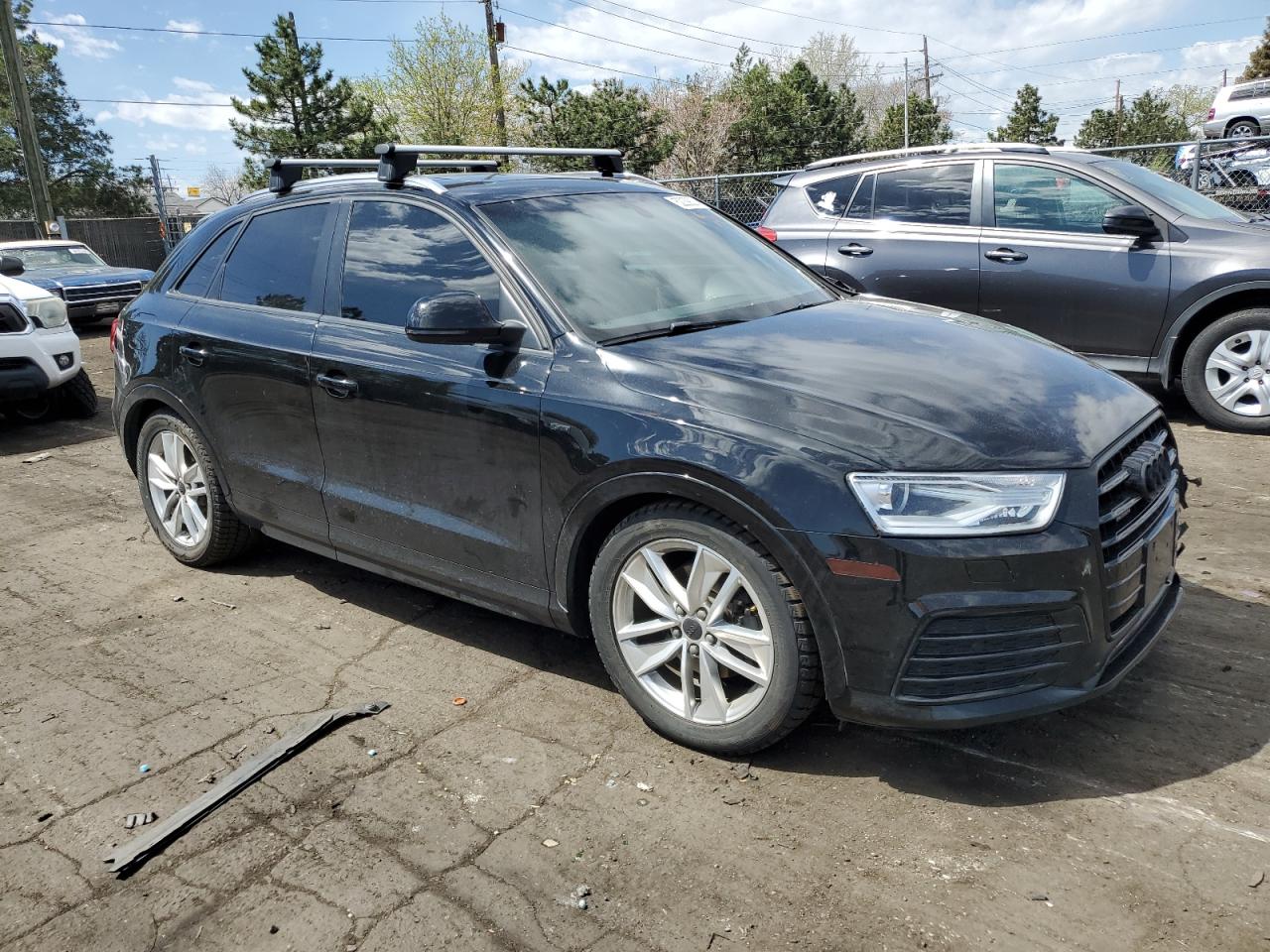 WA1ECCFS0JR029366 2018 Audi Q3 Premium