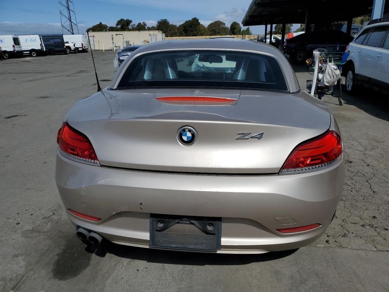 WBALM5C58BE379256 2011 BMW Z4 Sdrive30I