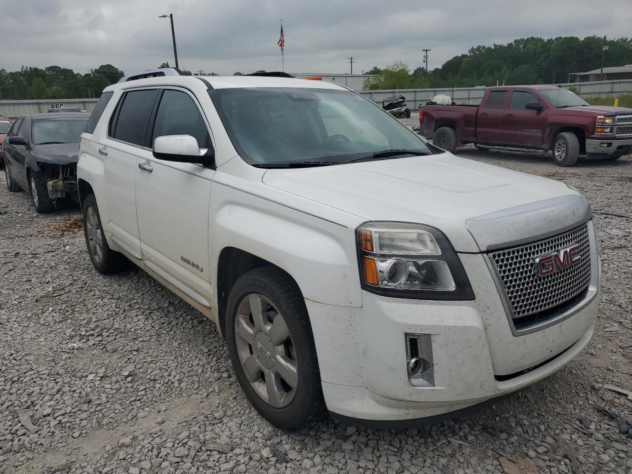 2GKFLUE39F6415592 2015 GMC Terrain Denali