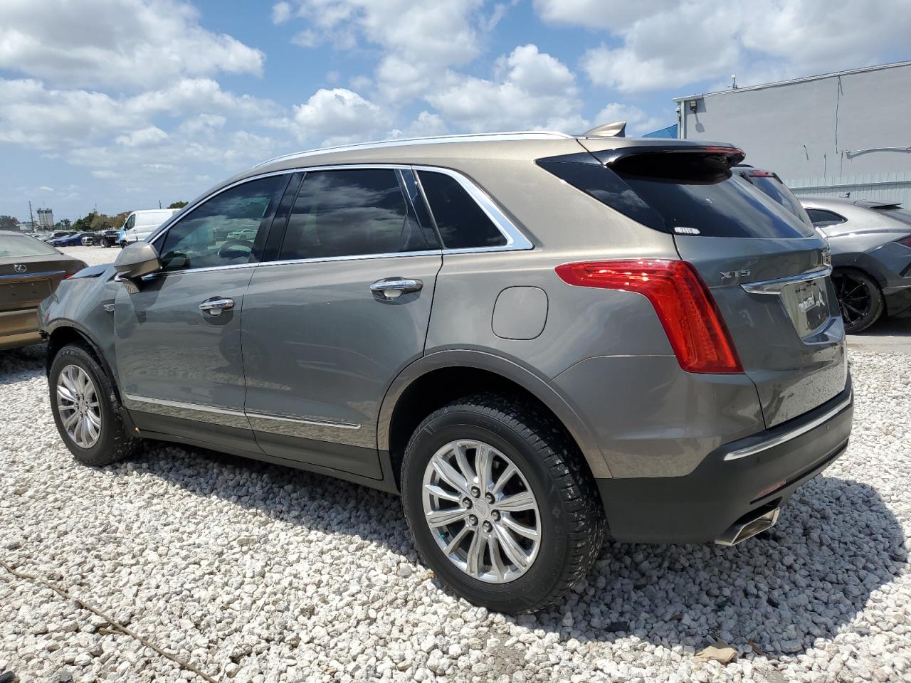 1GYKNARS3JZ219028 2018 Cadillac Xt5