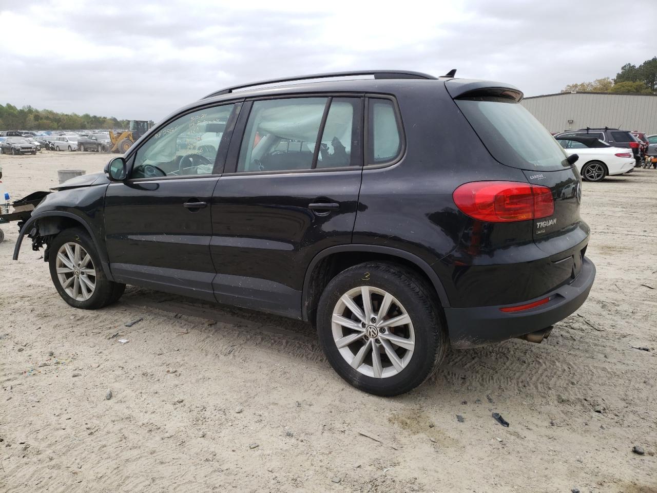 WVGBV7AX1HK052814 2017 Volkswagen Tiguan S