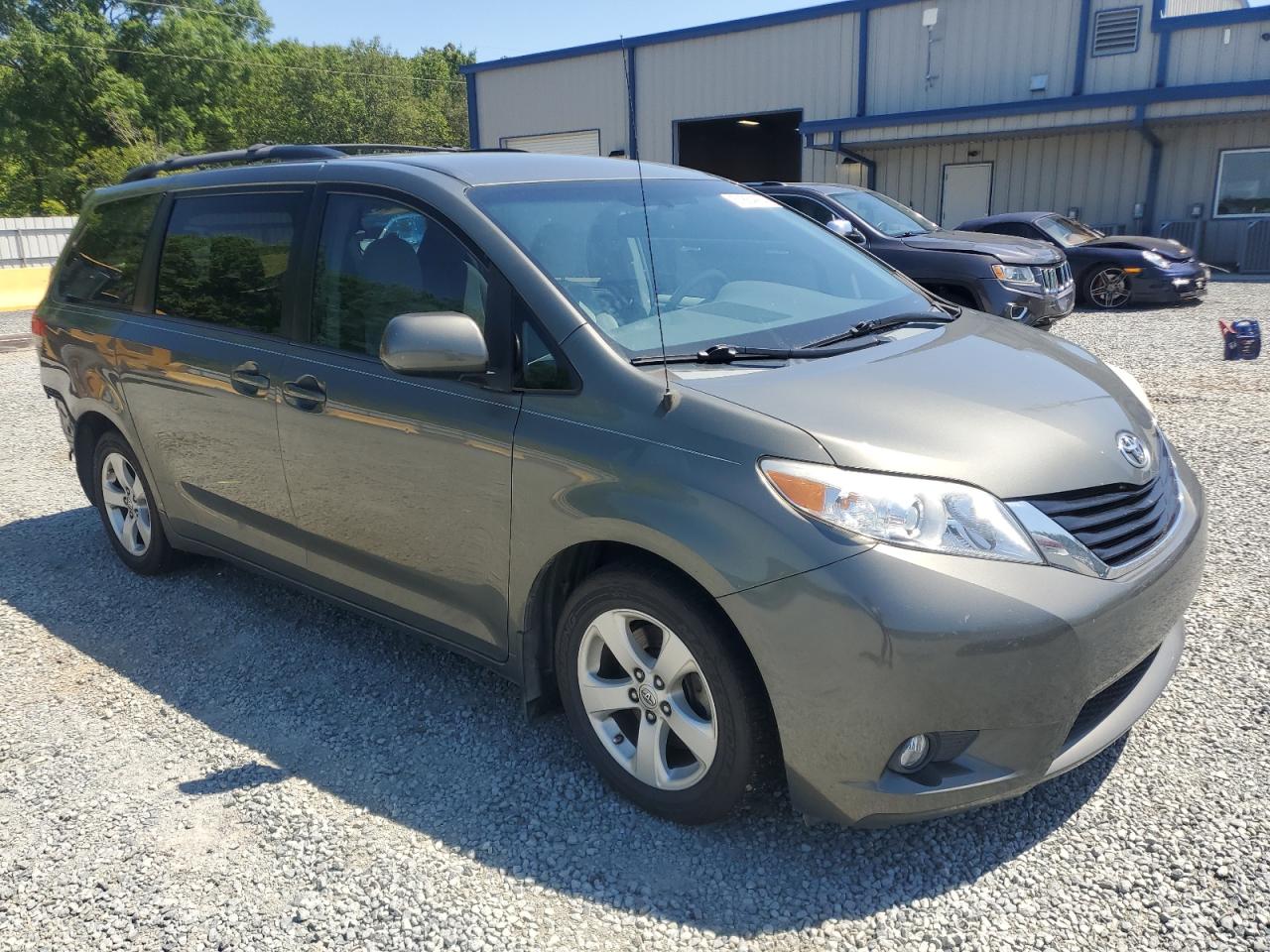 5TDKK3DC1CS247439 2012 Toyota Sienna Le