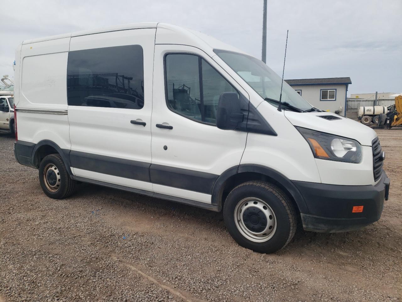 Lot #2459642124 2019 FORD TRANSIT T-