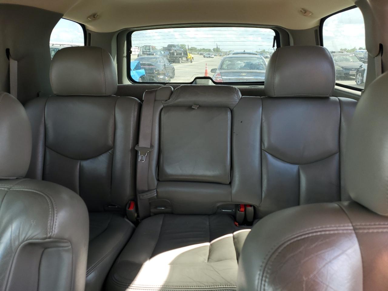 1GNEC13T25J142805 2005 Chevrolet Tahoe C1500