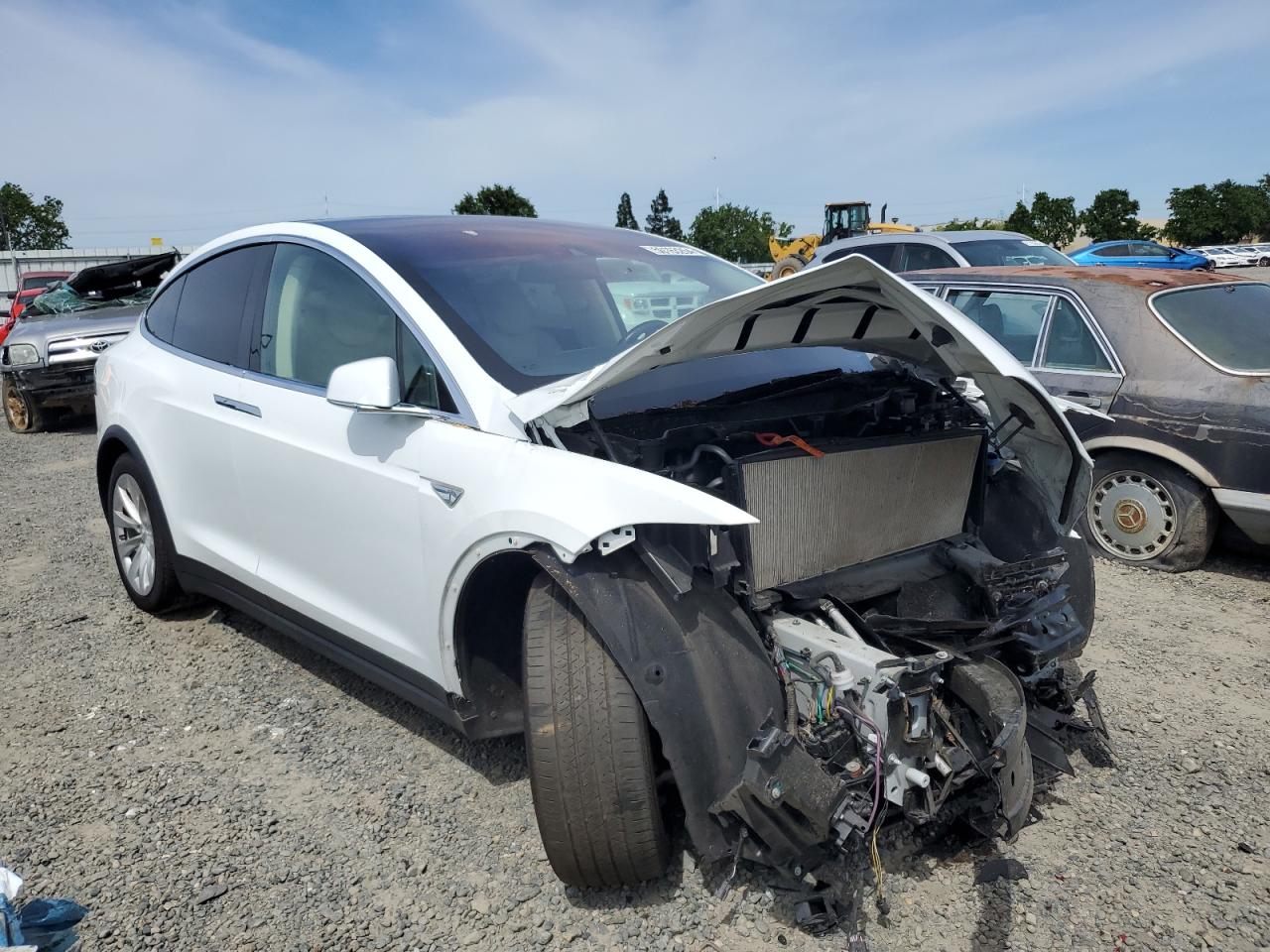 5YJXCBE29GF002093 2016 Tesla Model X