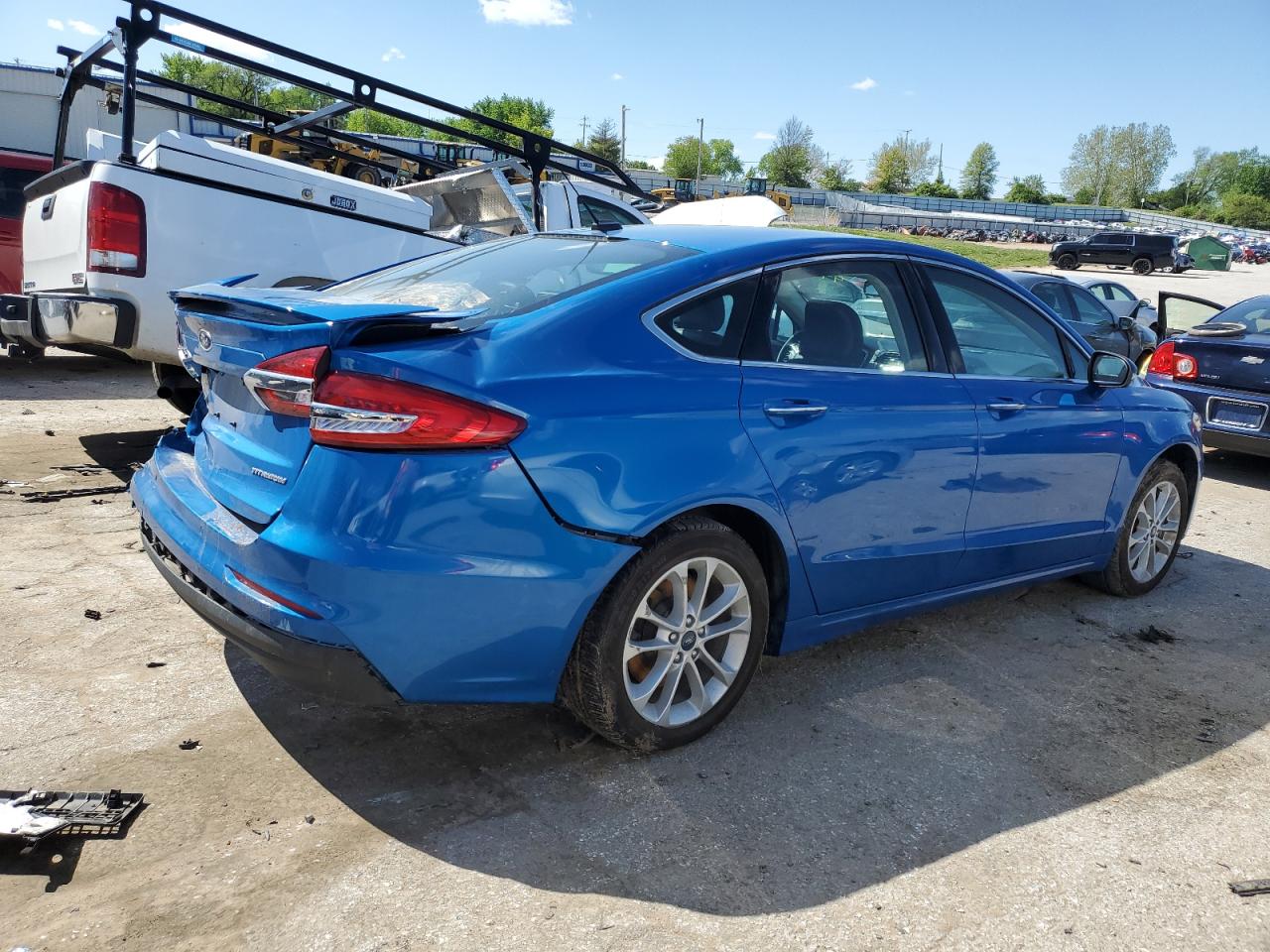 3FA6P0SU9KR145097 2019 Ford Fusion Titanium