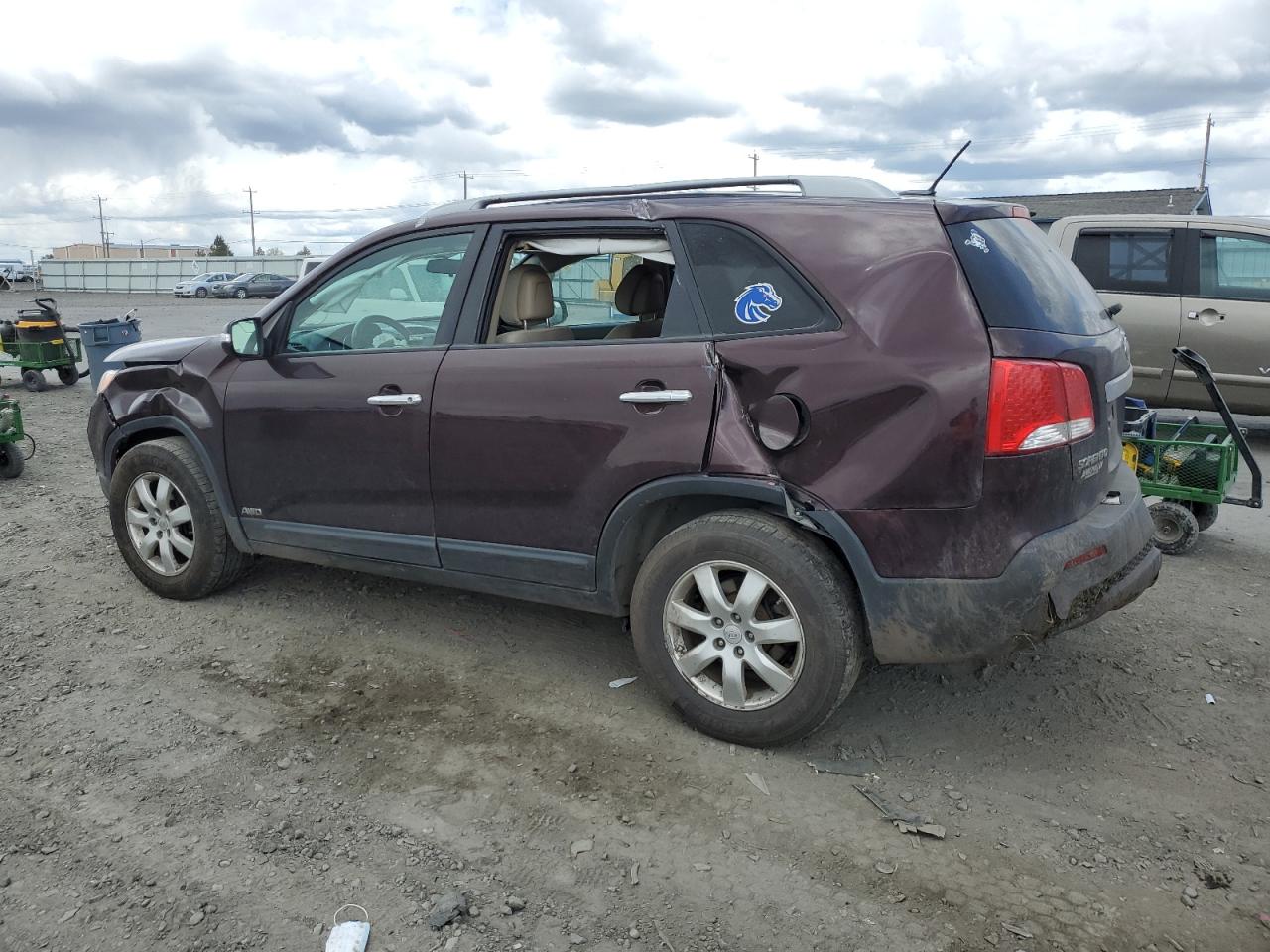 5XYKTDA2XBG124863 2011 Kia Sorento Base