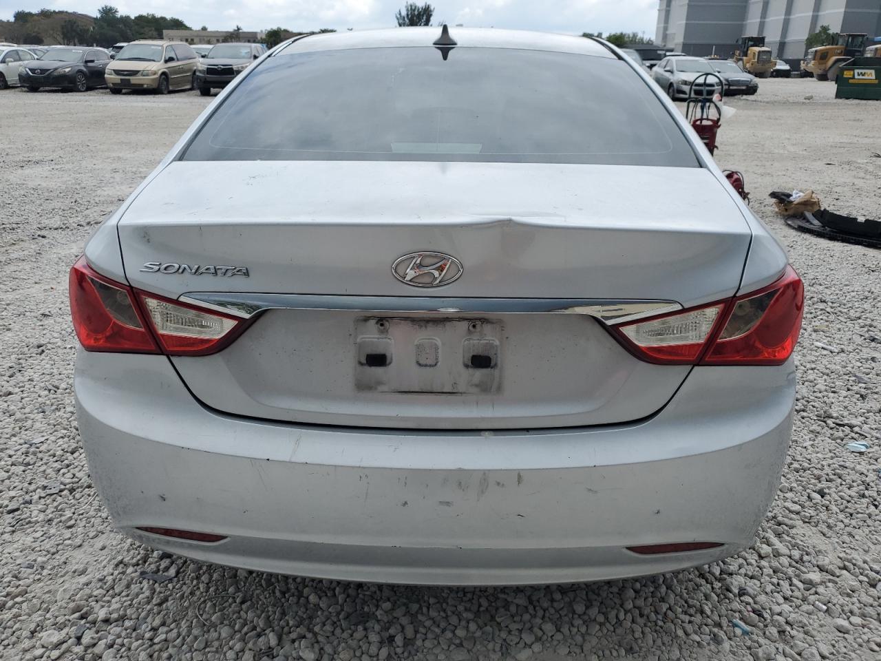 5NPEB4ACXCH356057 2012 Hyundai Sonata Gls