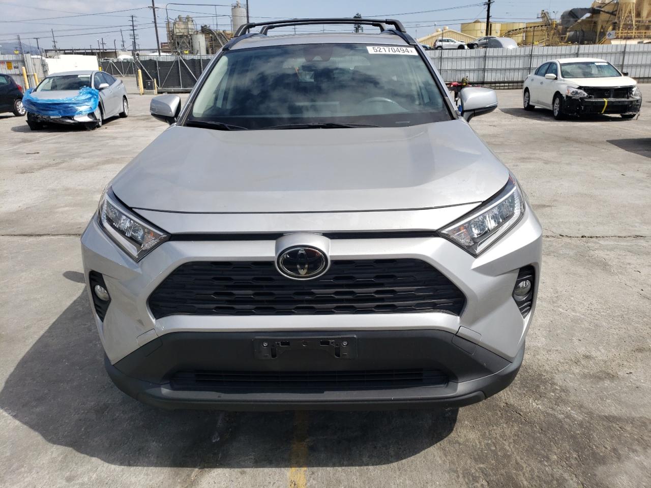 JTMC1RFV4KJ001683 2019 Toyota Rav4 Xle Premium