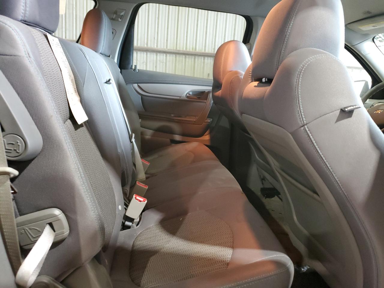 1GNKRFKDXFJ368598 2015 Chevrolet Traverse Ls