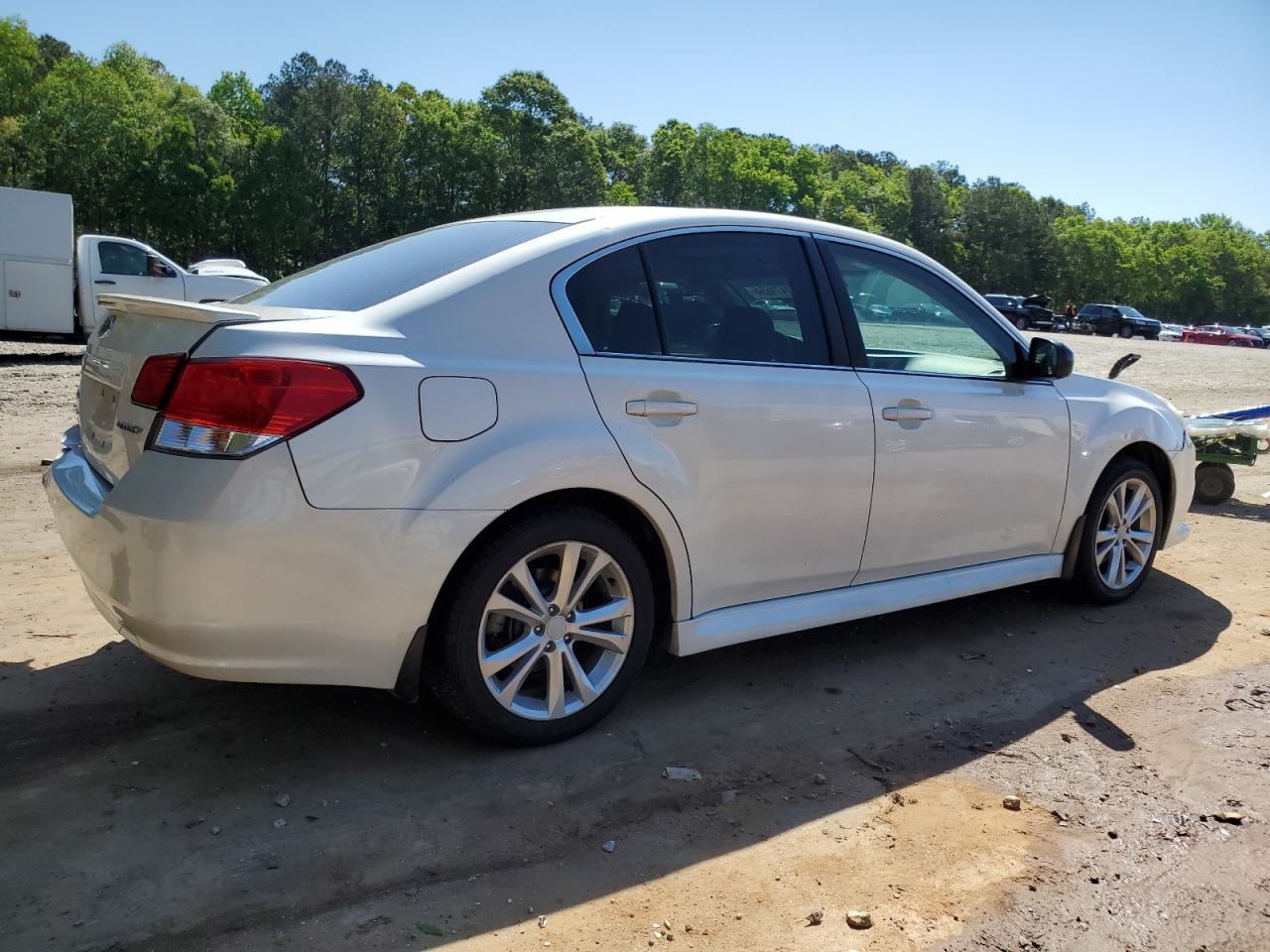 4S3BMCA68E3026031 2014 Subaru Legacy 2.5I