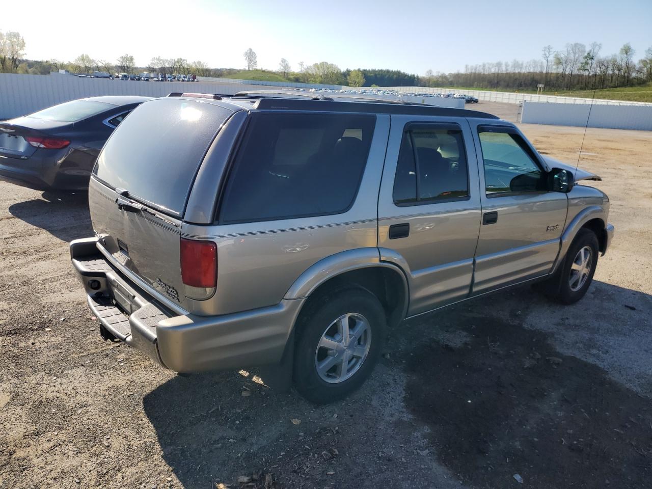 1GHDT13W6Y2185793 2000 Oldsmobile Bravada