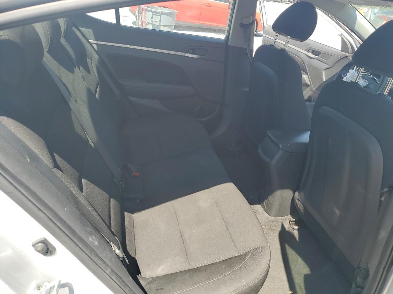 5NPD84LFXKH415480 2019 Hyundai Elantra Sel