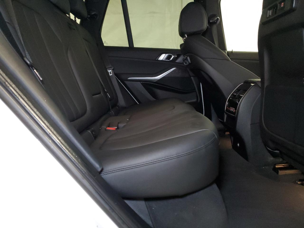 Фото: 5UXCR6C07N9L67903 - 11