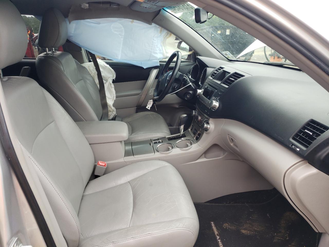 5TDZK3EH4BS041295 2011 Toyota Highlander Base