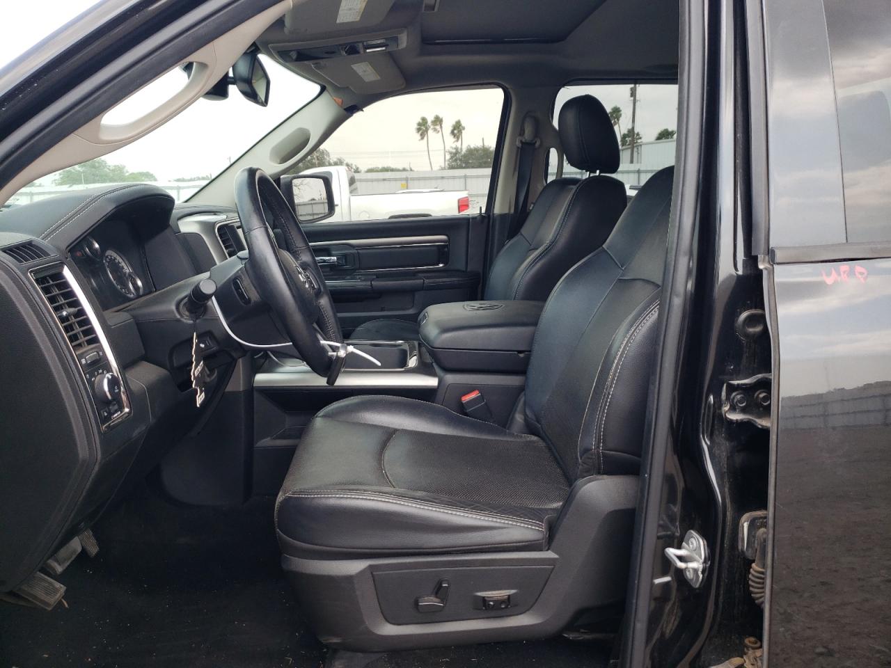 1C6RR6MT2GS389282 2016 Ram 1500 Sport