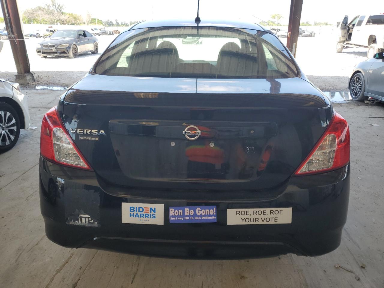 3N1CN7AP0GL903364 2016 Nissan Versa S