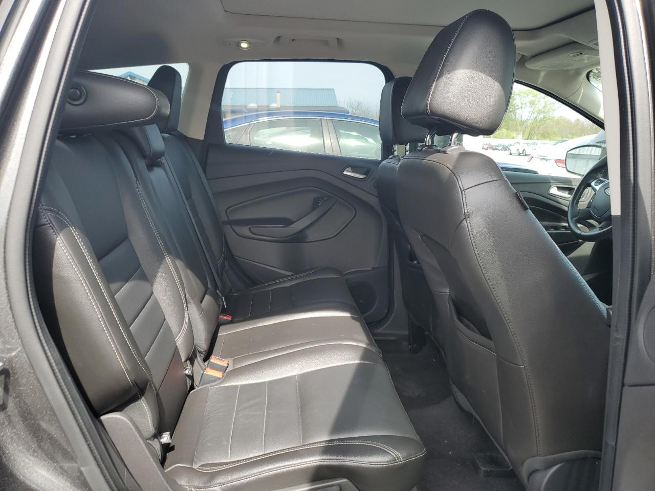 1FMCU9J90FUA14156 2015 Ford Escape Titanium