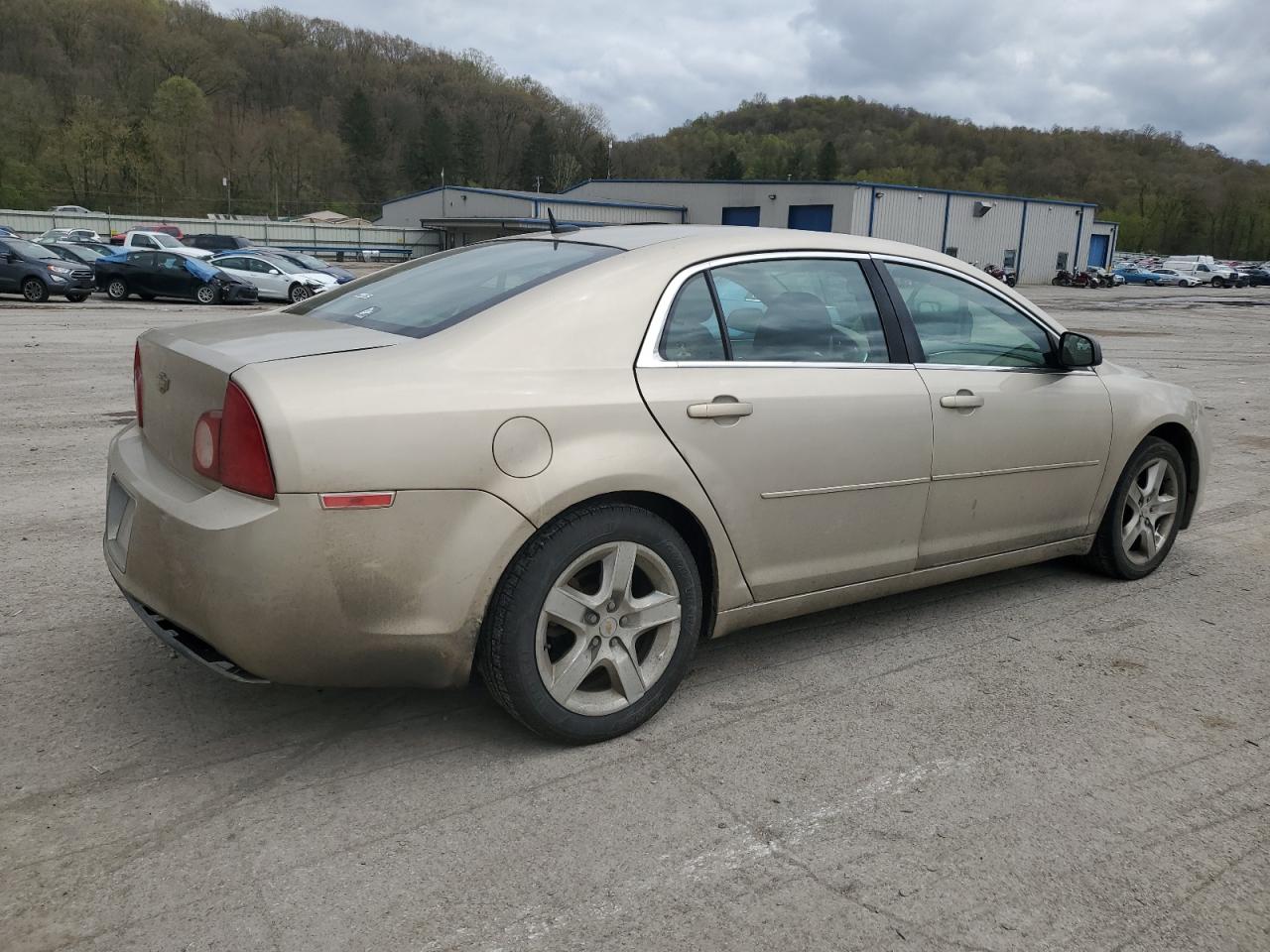 1G1ZB5EB9AF114739 2010 Chevrolet Malibu Ls