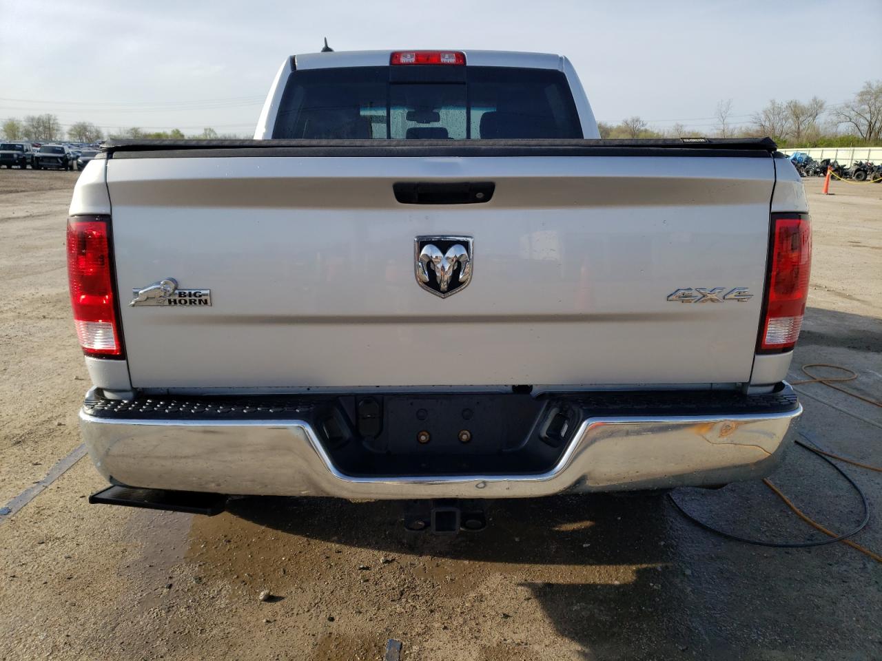 1C6RR7LG5FS549101 2015 Ram 1500 Slt