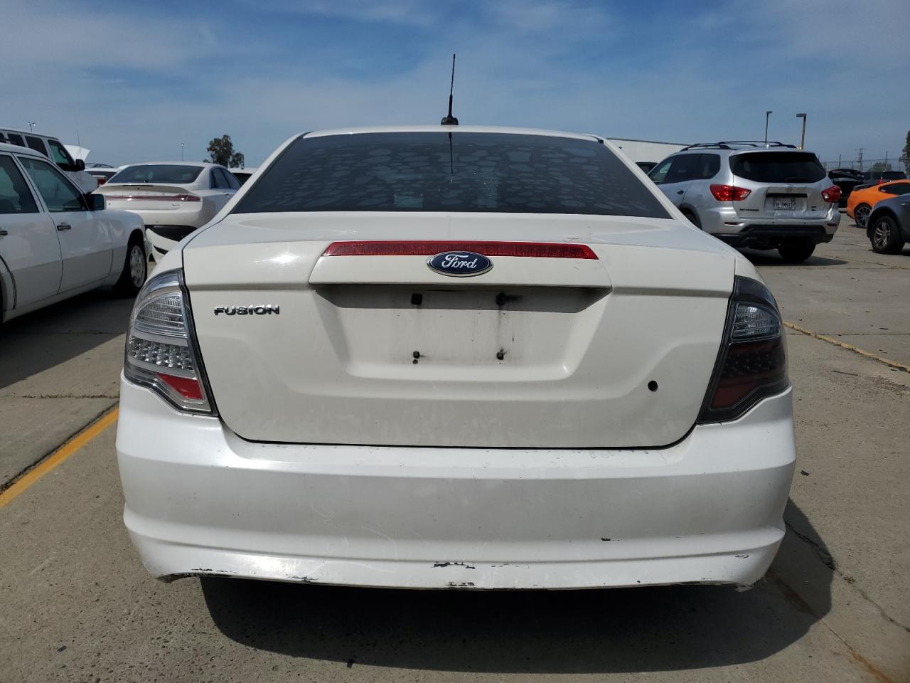 3FAHP0GA2BR268635 2011 Ford Fusion S