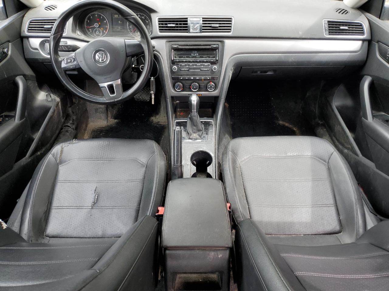 1VWAT7A32FC026682 2015 Volkswagen Passat S