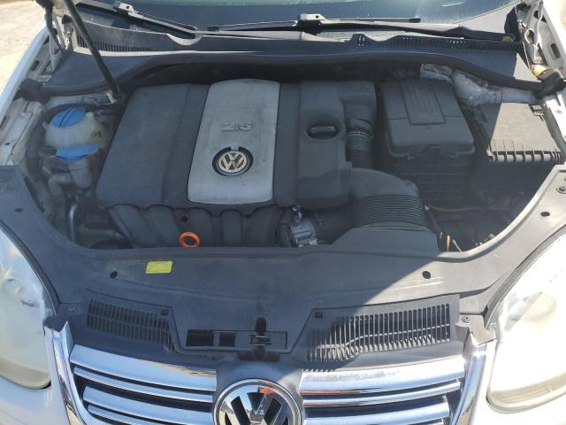 2009 Volkswagen Jetta - Image 11