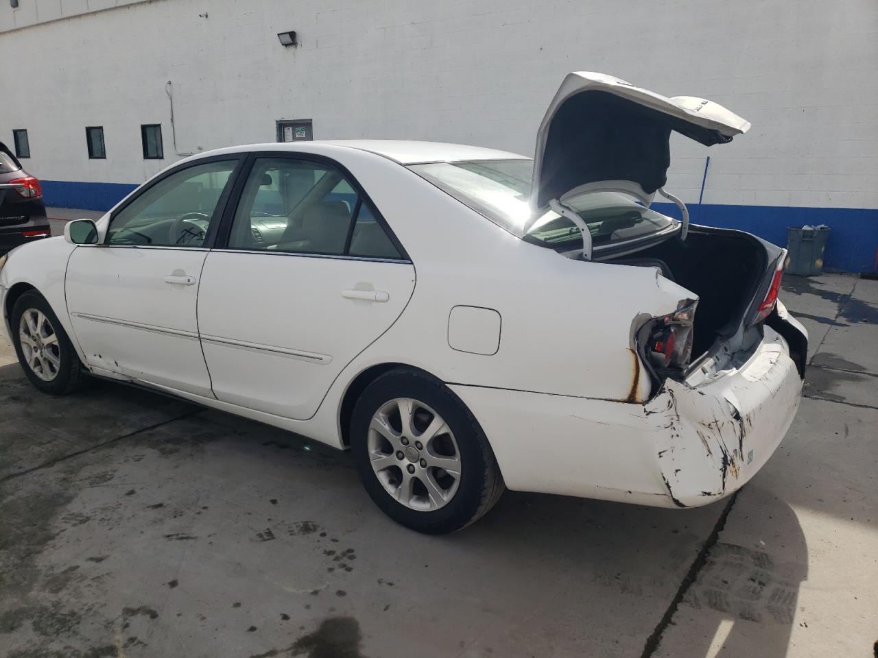 4T1BE30K75U552393 2005 Toyota Camry Le