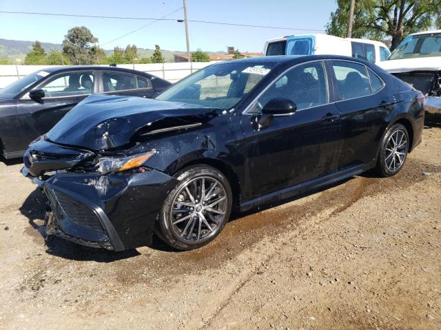 Lot #2473541357 2023 TOYOTA CAMRY SE N salvage car