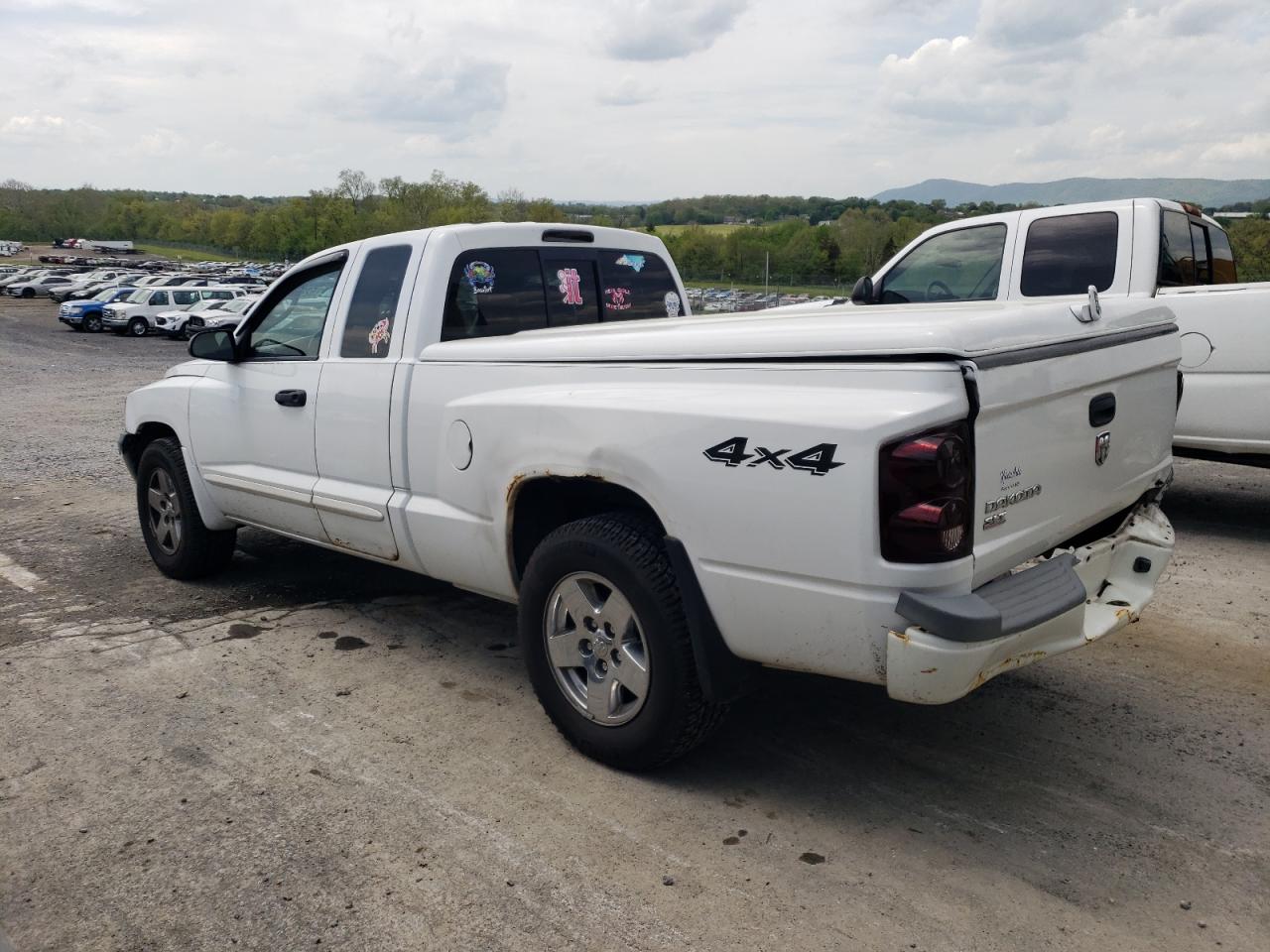 1D7HW42K05S210588 2005 Dodge Dakota Slt