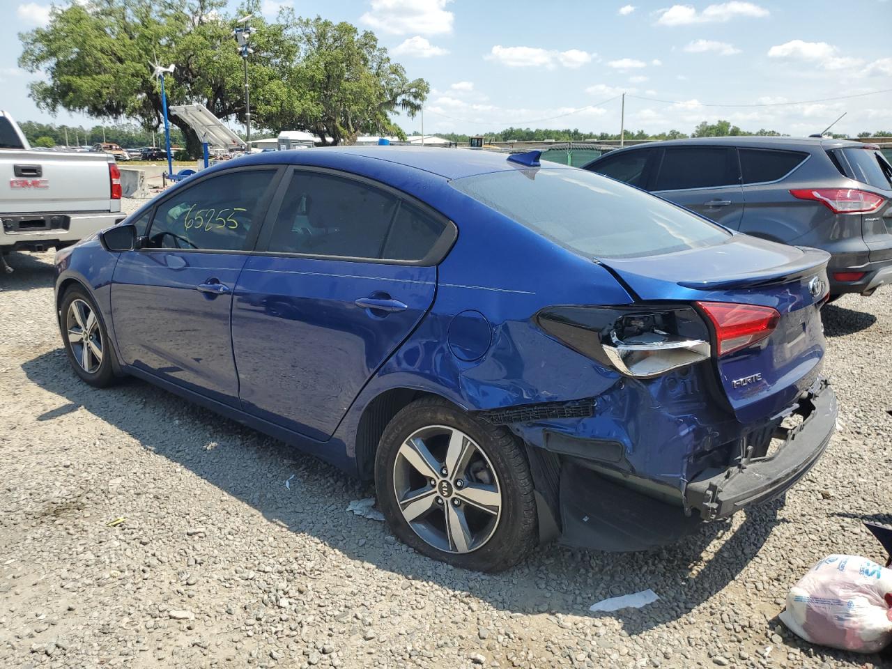 3KPFL4A72JE221337 2018 Kia Forte Lx