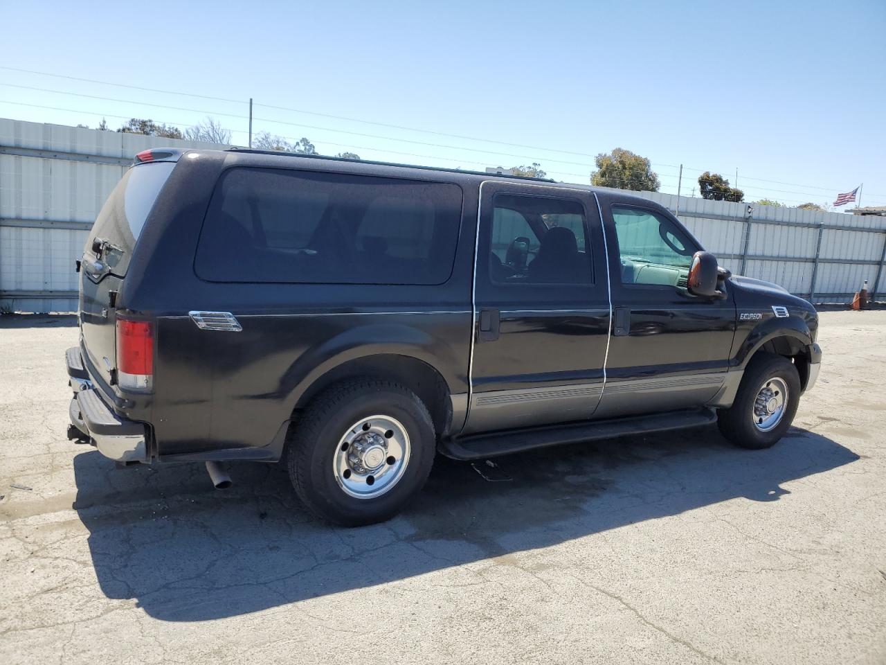 1FMNU40S55EA92523 2005 Ford Excursion Xlt