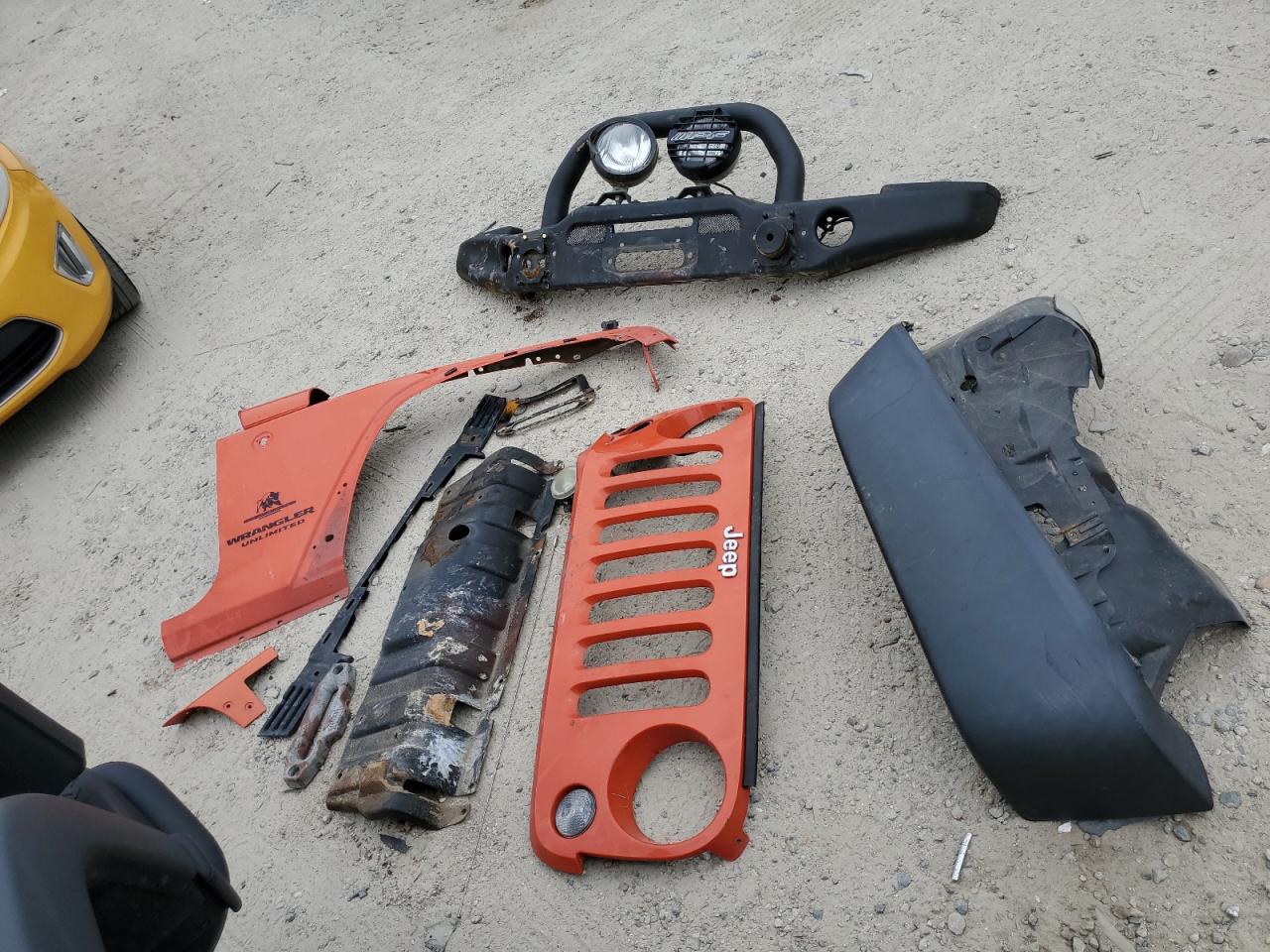 1C4BJWFGXFL683264 2015 Jeep Wrangler Unlimited Rubicon