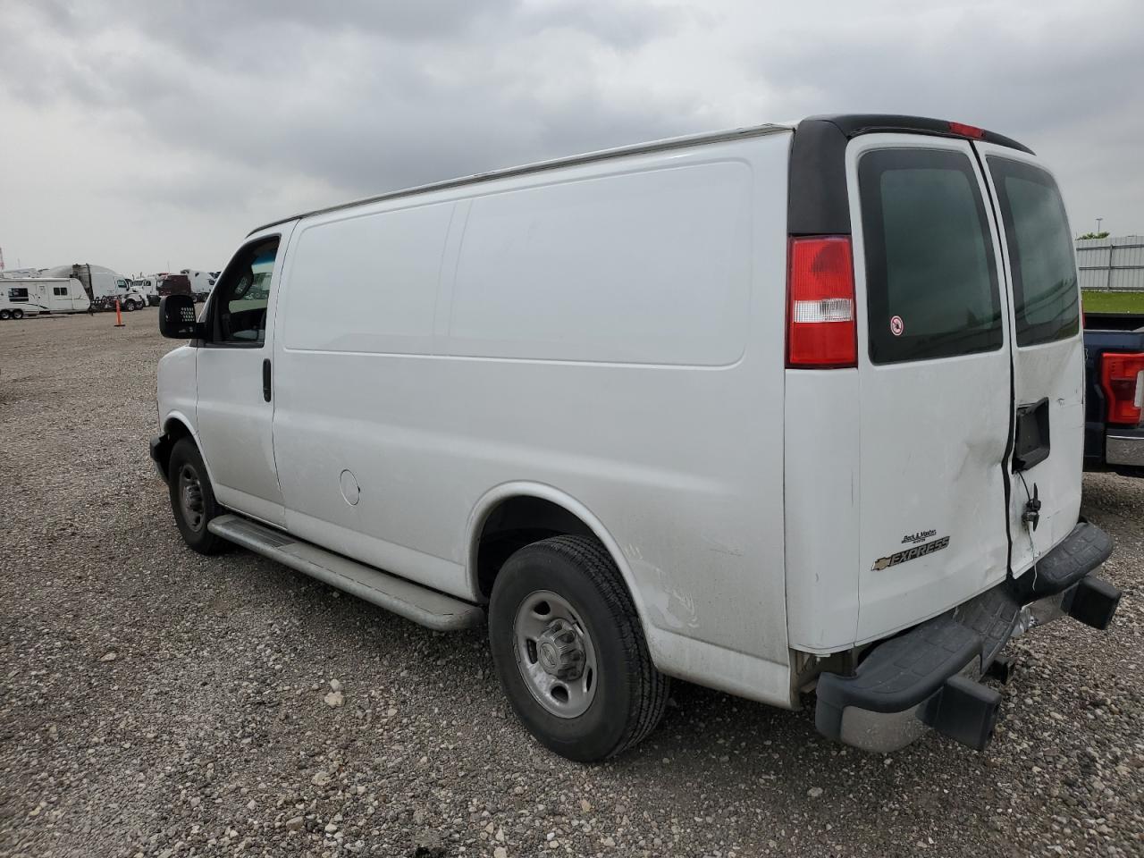 1GCWGAFG9K1218726 2019 Chevrolet Express G2500