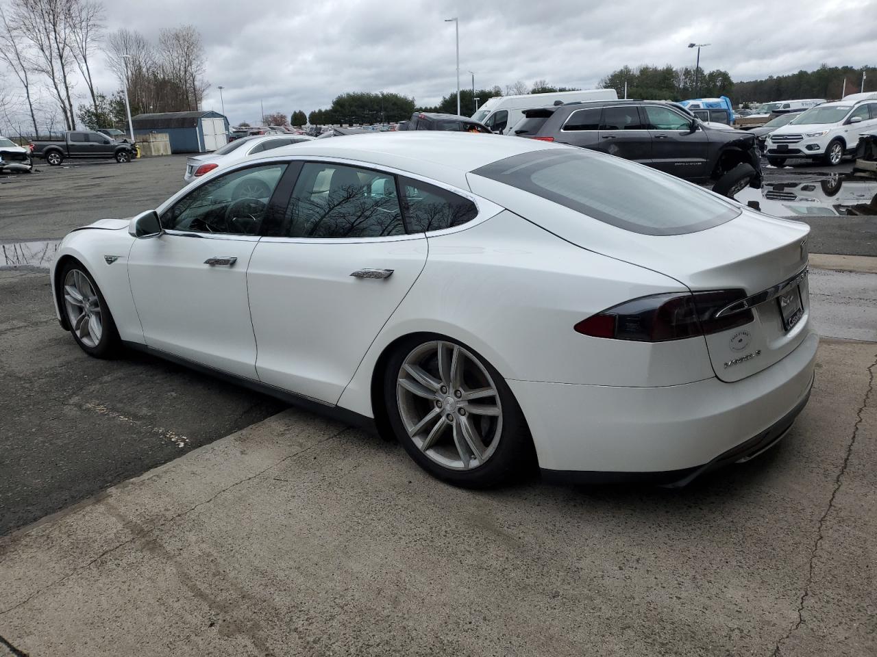 Lot #2464776460 2013 TESLA MODEL S