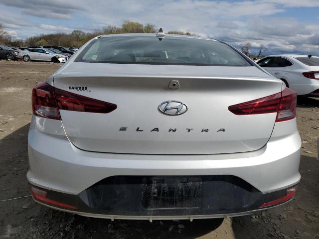 2019 HYUNDAI ELANTRA SE - 5NPD84LFXKH495704