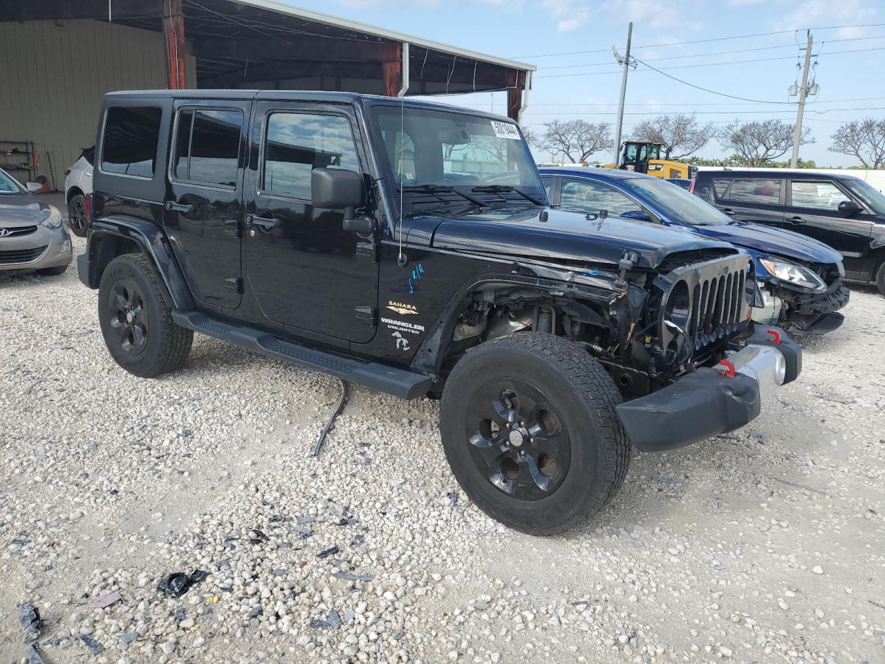 1C4BJWEG5DL643799 2013 Jeep Wrangler Unlimited Sahara