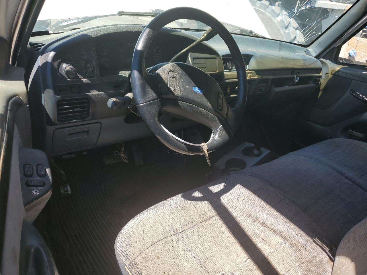 1FTDF15NXNNA62851 1992 Ford F150