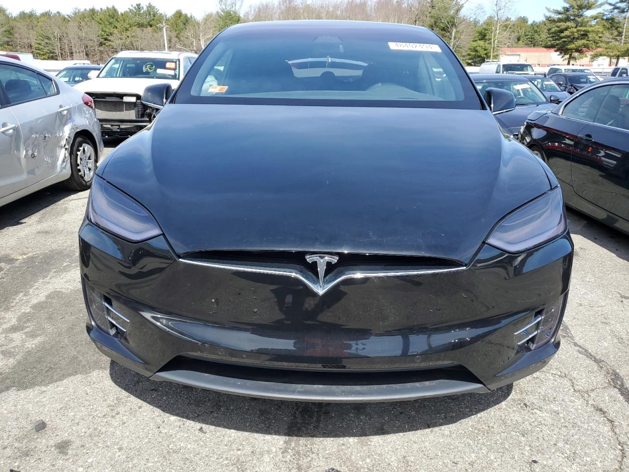 2020 Tesla Model X vin: 5YJXCDE21LF306153