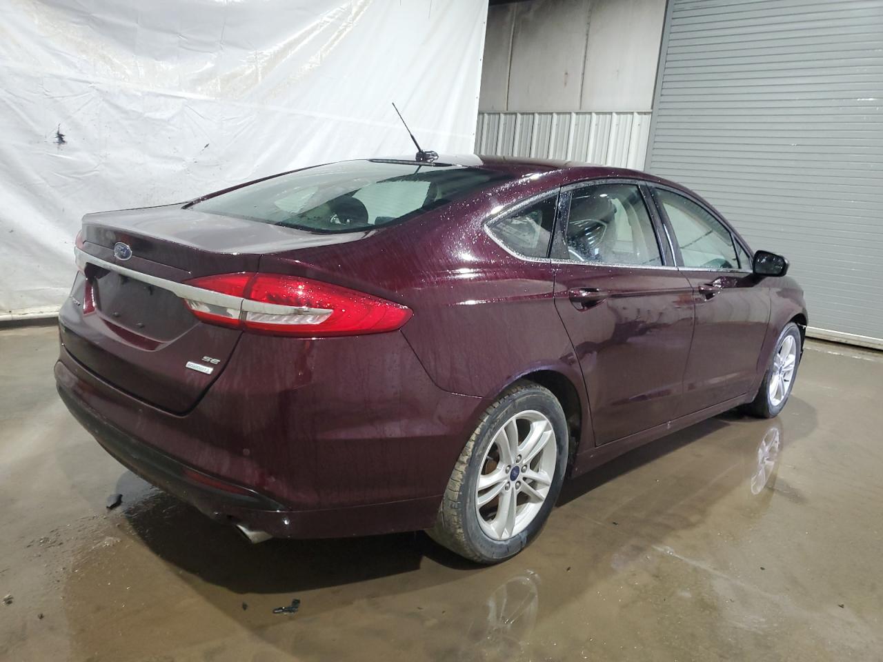 3FA6P0HD1JR183302 2018 Ford Fusion Se