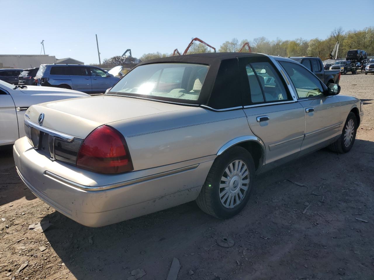 2MEFM75V77X626926 2007 Mercury Grand Marquis Ls