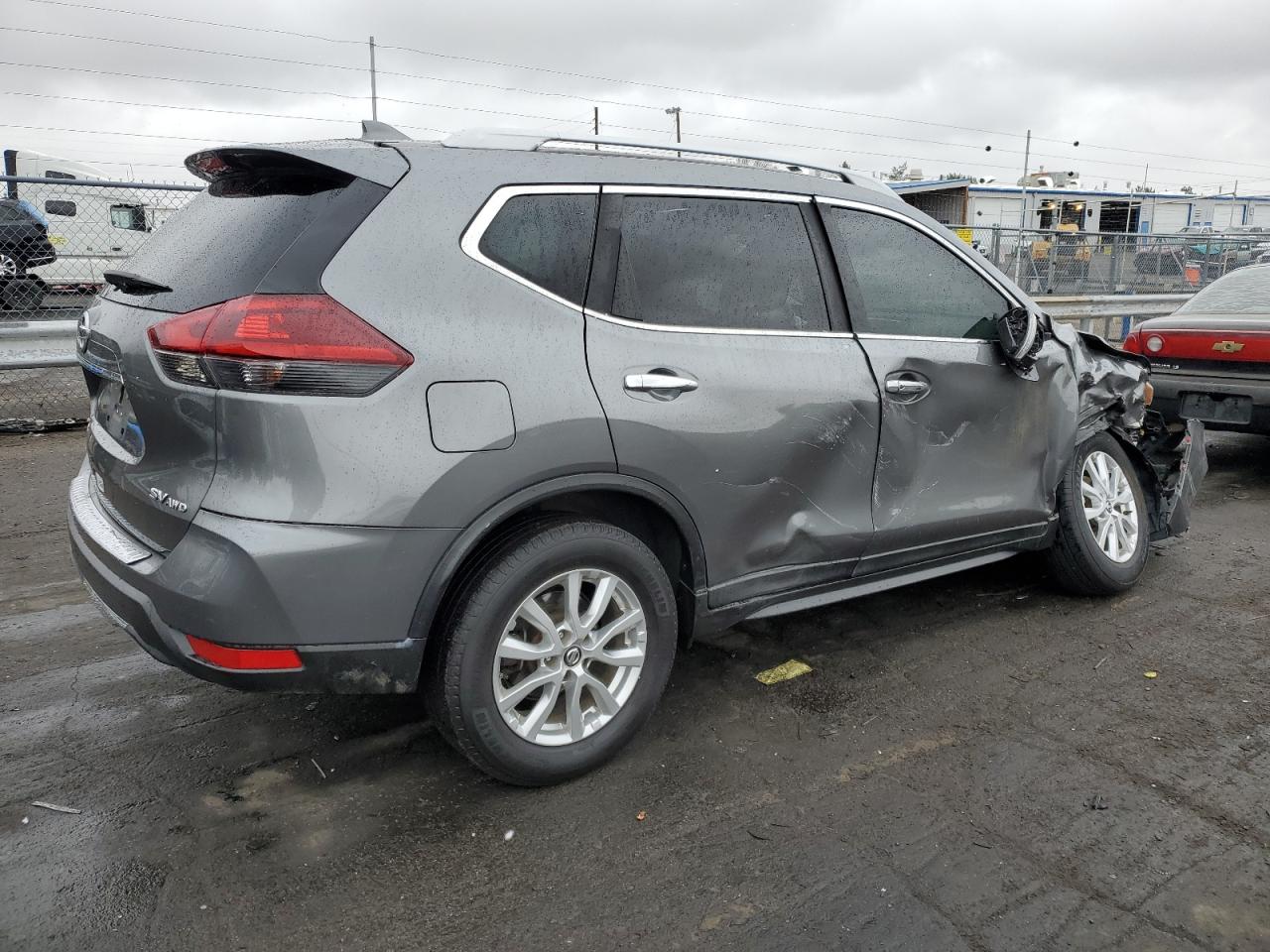 5N1AT2MV8JC700325 2018 Nissan Rogue S