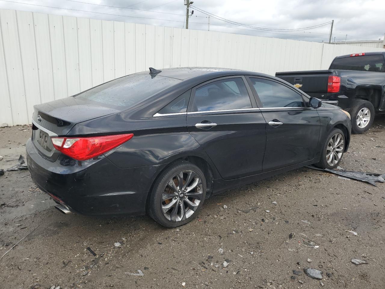 5NPEC4AC9BH081485 2011 Hyundai Sonata Se