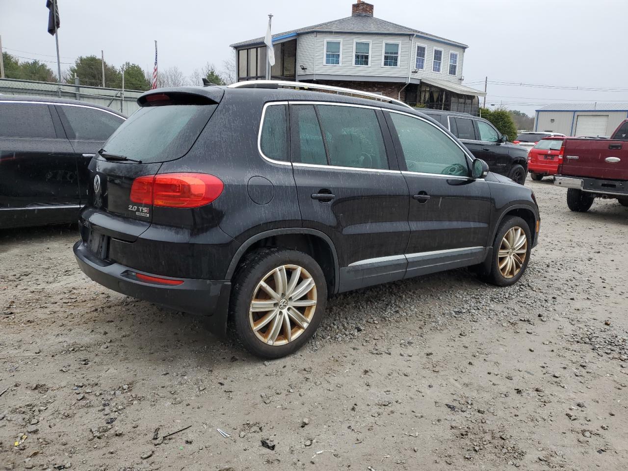 WVGBV7AX6FW572089 2015 Volkswagen Tiguan S