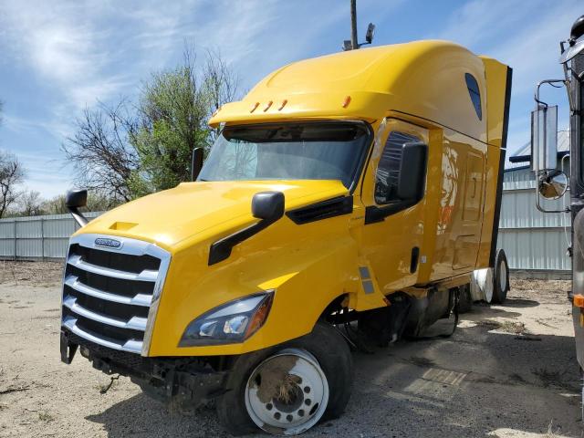 Lot #2469194628 2019 FREIGHTLINER CASCADIA 1 salvage car
