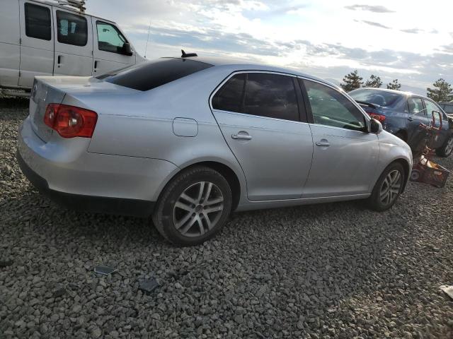 2005 Volkswagen New Jetta 2.5L Option Package 2 VIN: 3VWDG71K85M608596 Lot: 52157654