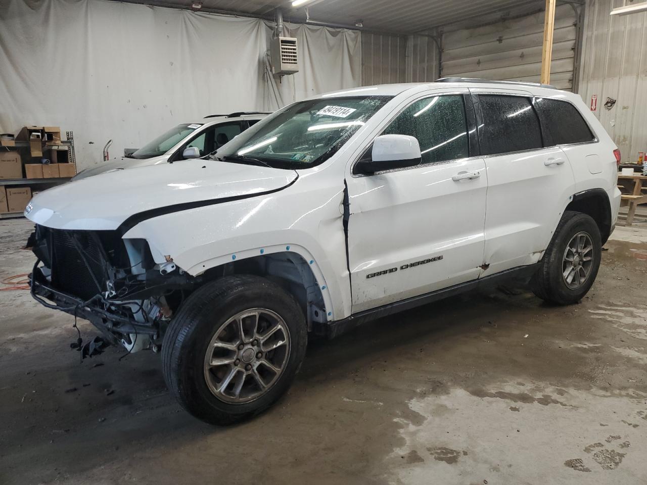 2019 Jeep Grand Cherokee Laredo vin: 1C4RJFAG3KC568649