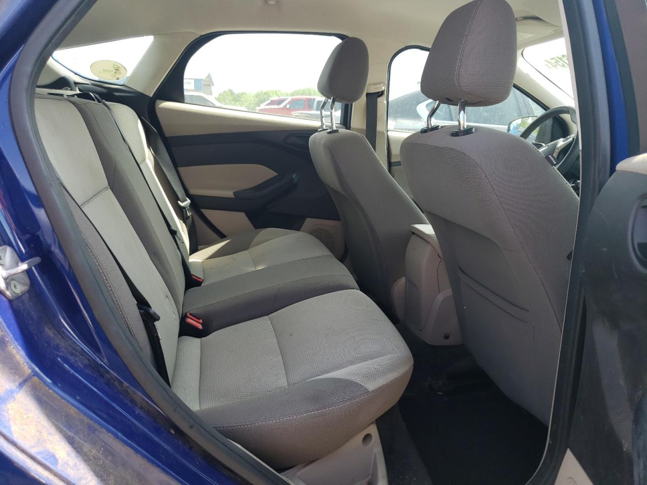 1FAHP3K26CL213817 2012 Ford Focus Se