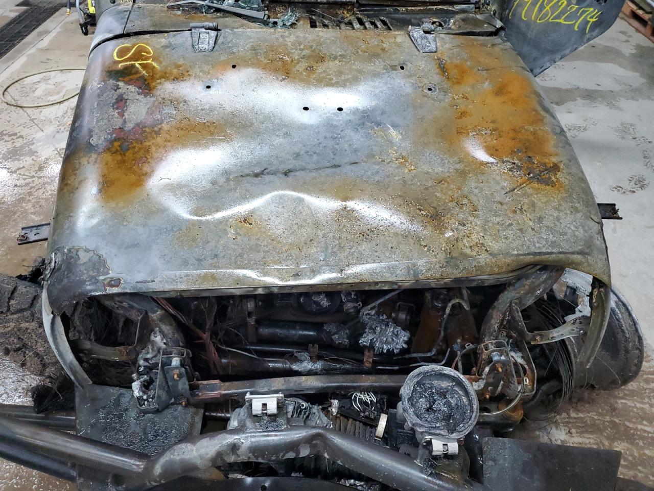 1C4BJWEG8FL548138 2015 Jeep Wrangler Unlimited Sahara